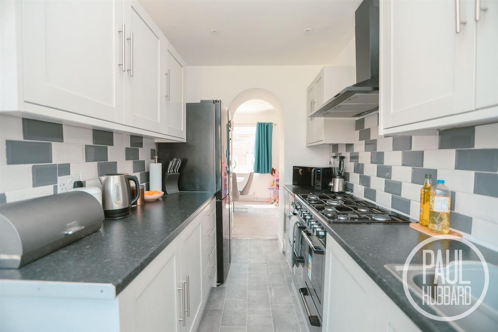 Property photo 3 of 18 7R5A9696-2.Jpg