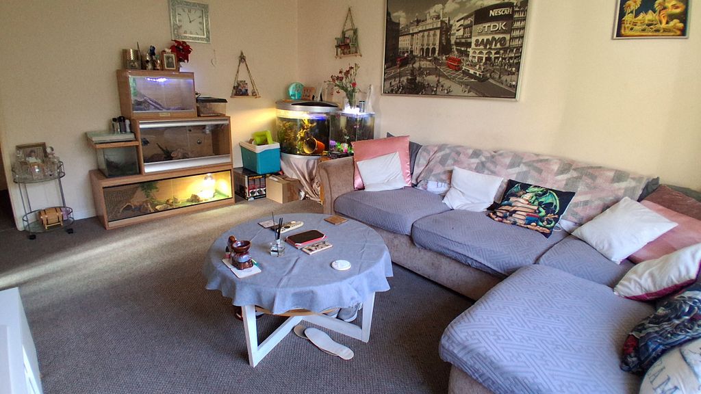 Property photo 3 of 18 20260116_125657