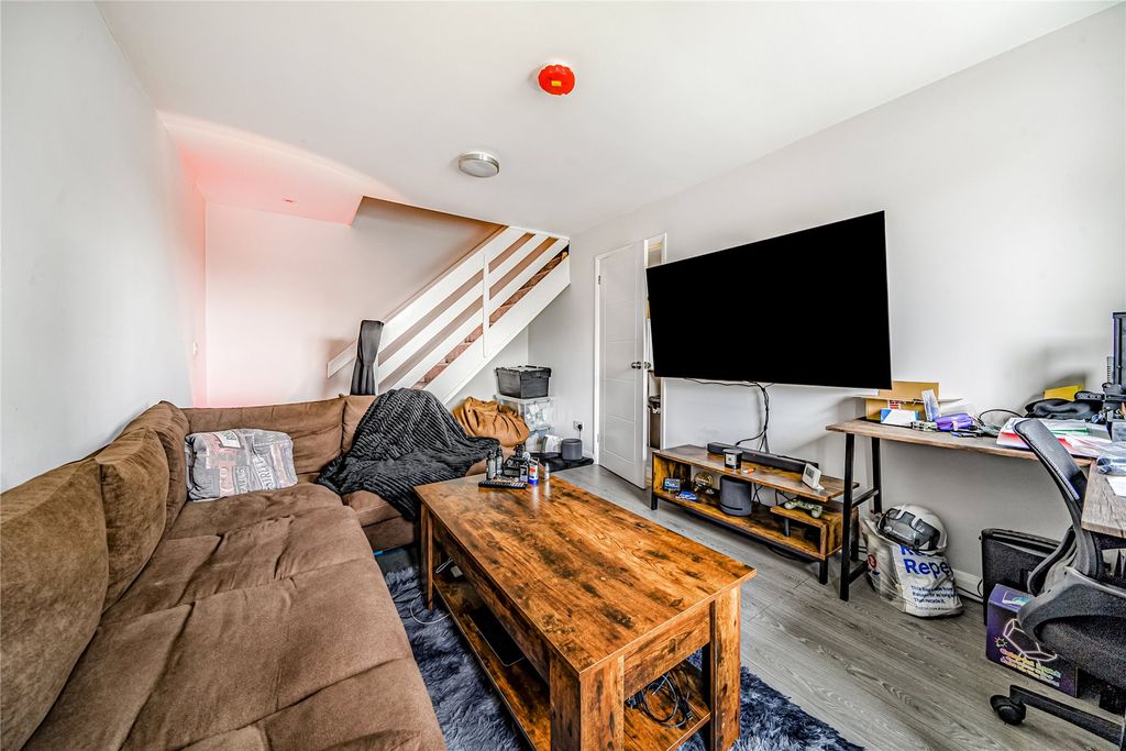 Property photo 3 of 8 Living Room