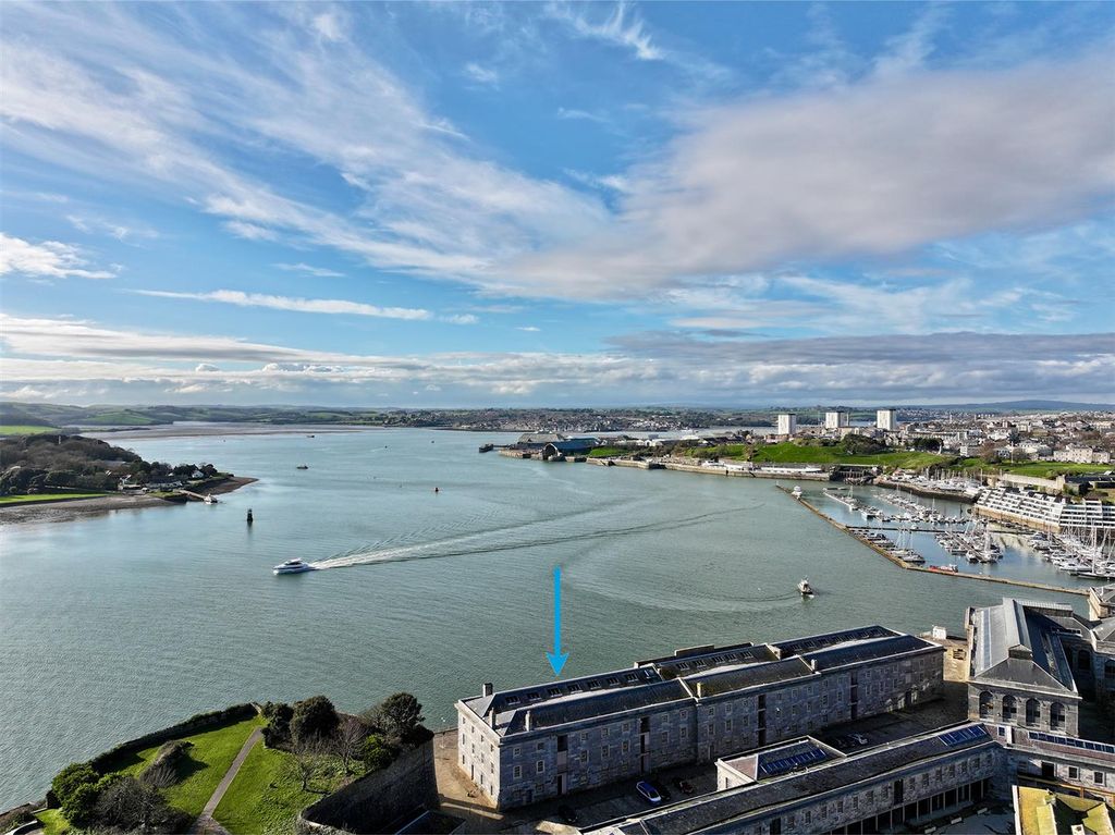 Property photo 3 of 32 4.Jpg