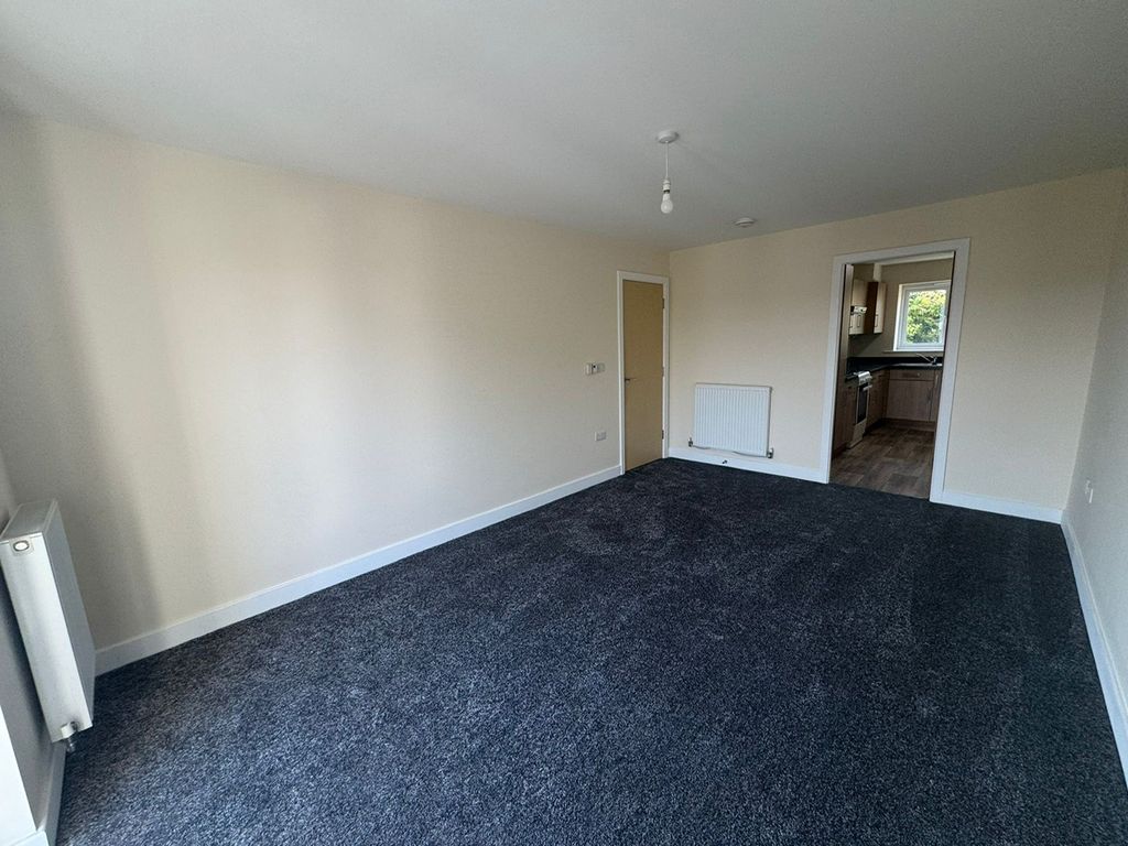 Property photo 3 of 10 Image