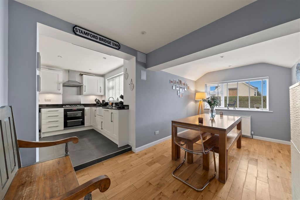 Property photo 2 of 19 Dsc01943.Jpg