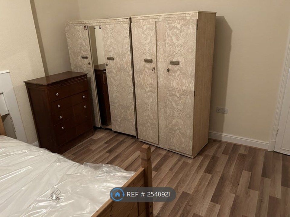 Property photo 3 of 3