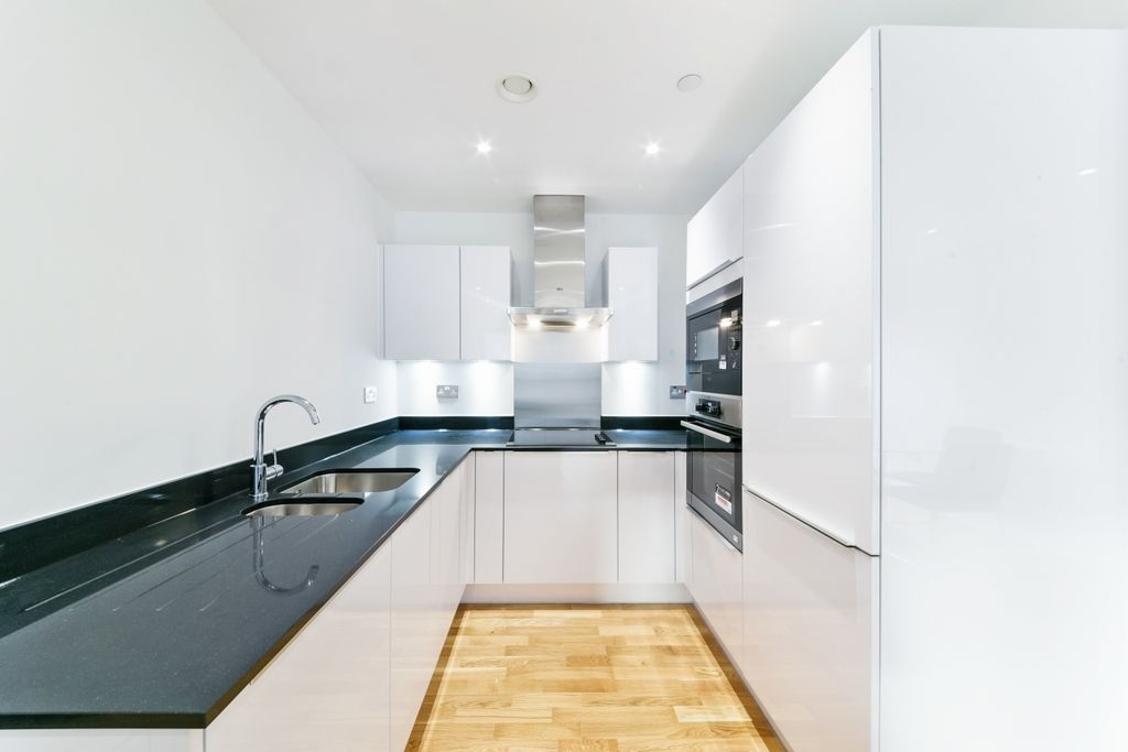 Property photo 2 of 8 Cityview Point, Leve