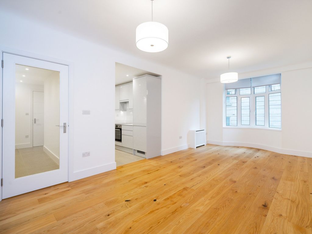 Property photo 2 of 8