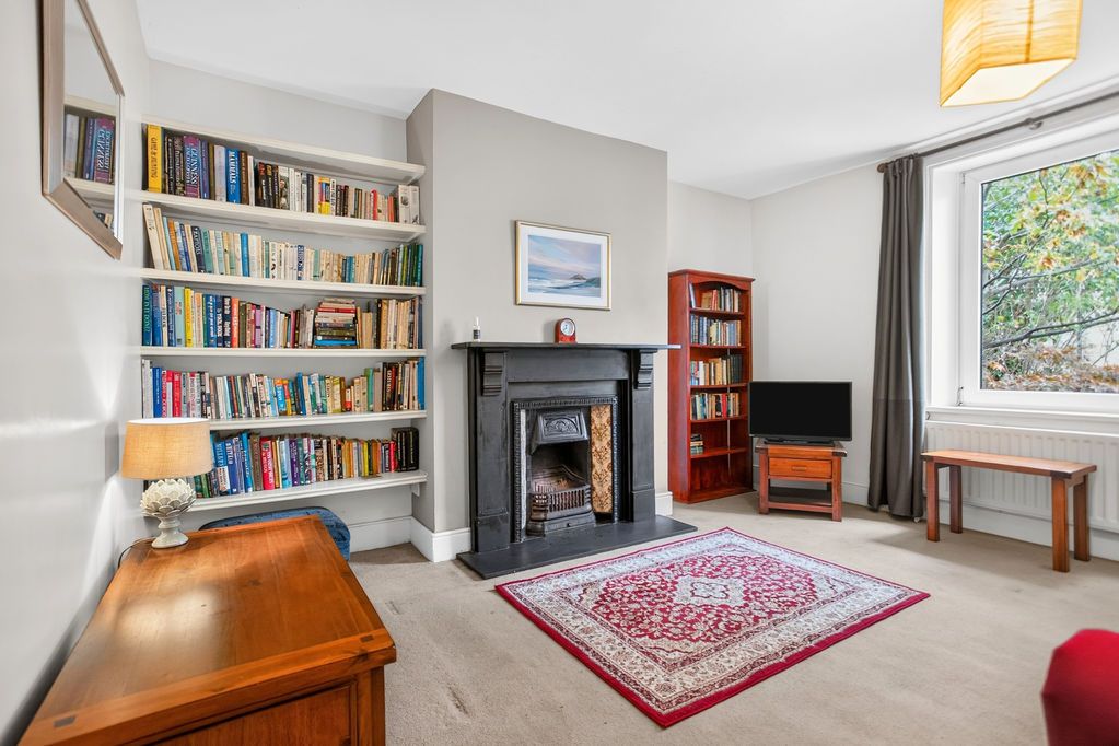Property photo 3 of 11 Photo 9