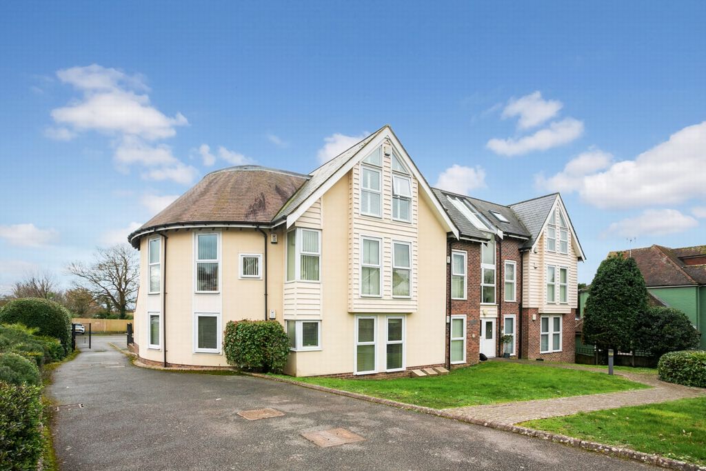 Property photo 1 of 19 Front