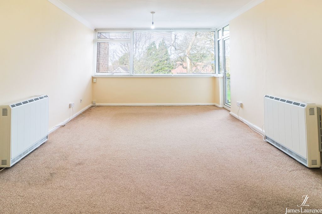 Property photo 2 of 14 8X1A9217