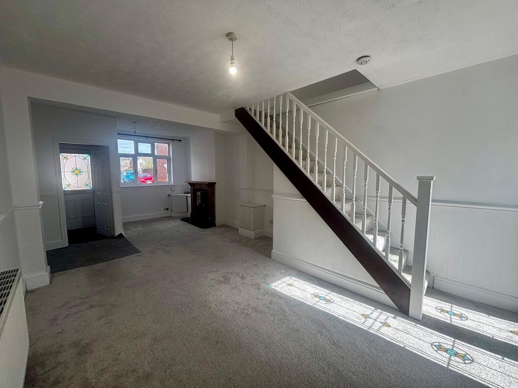 Property photo 3 of 17 Balcony