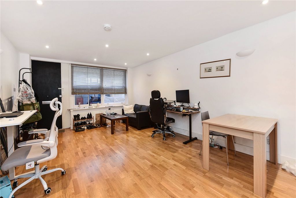 Property photo 3 of 13 Picture No. 22