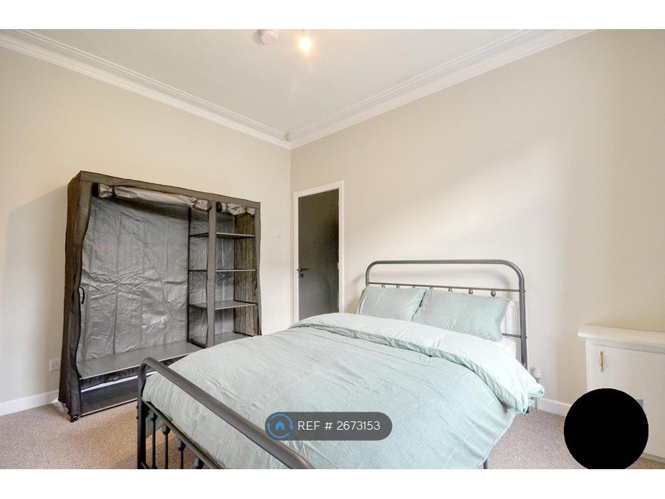 Property photo 3 of 10 Available