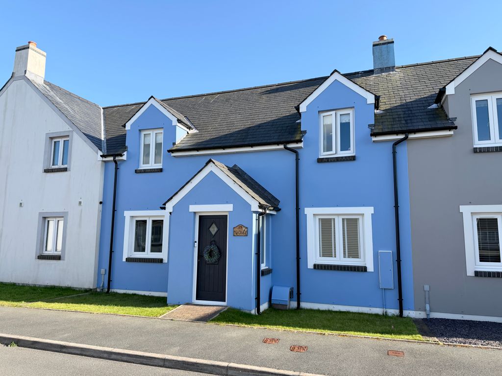 Property photo 3 of 23 Front