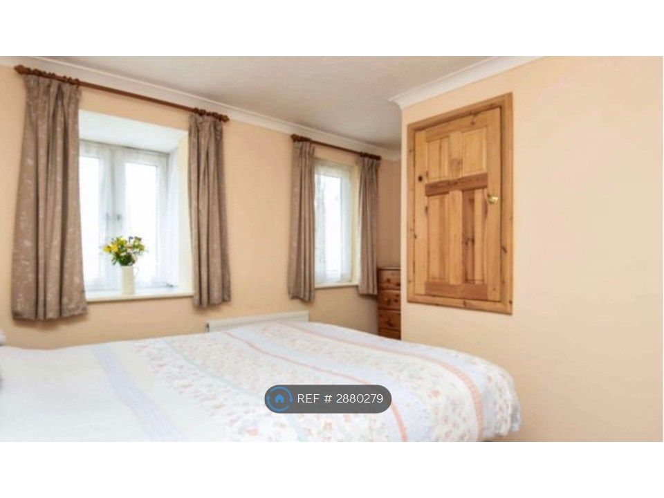 Property photo 3 of 15 Bedroom