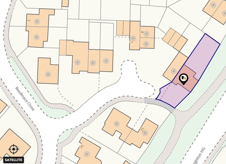 Property photo 2 of 25