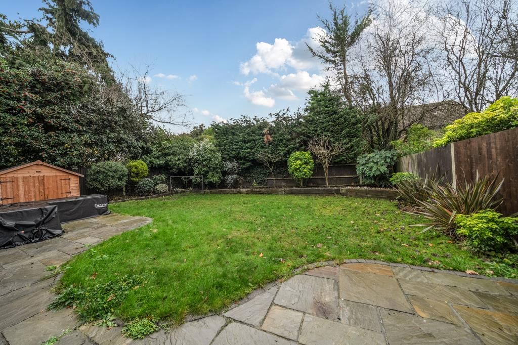 Property photo 3 of 23 Garden View