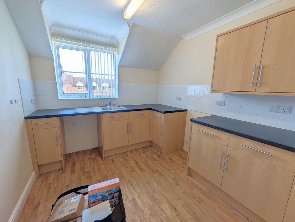 Property photo 2 of 5 Kitchen