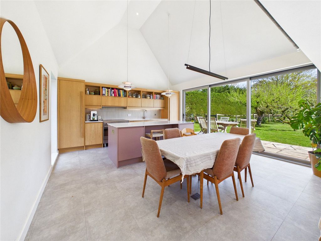 Property photo 3 of 46 Picture No. 54