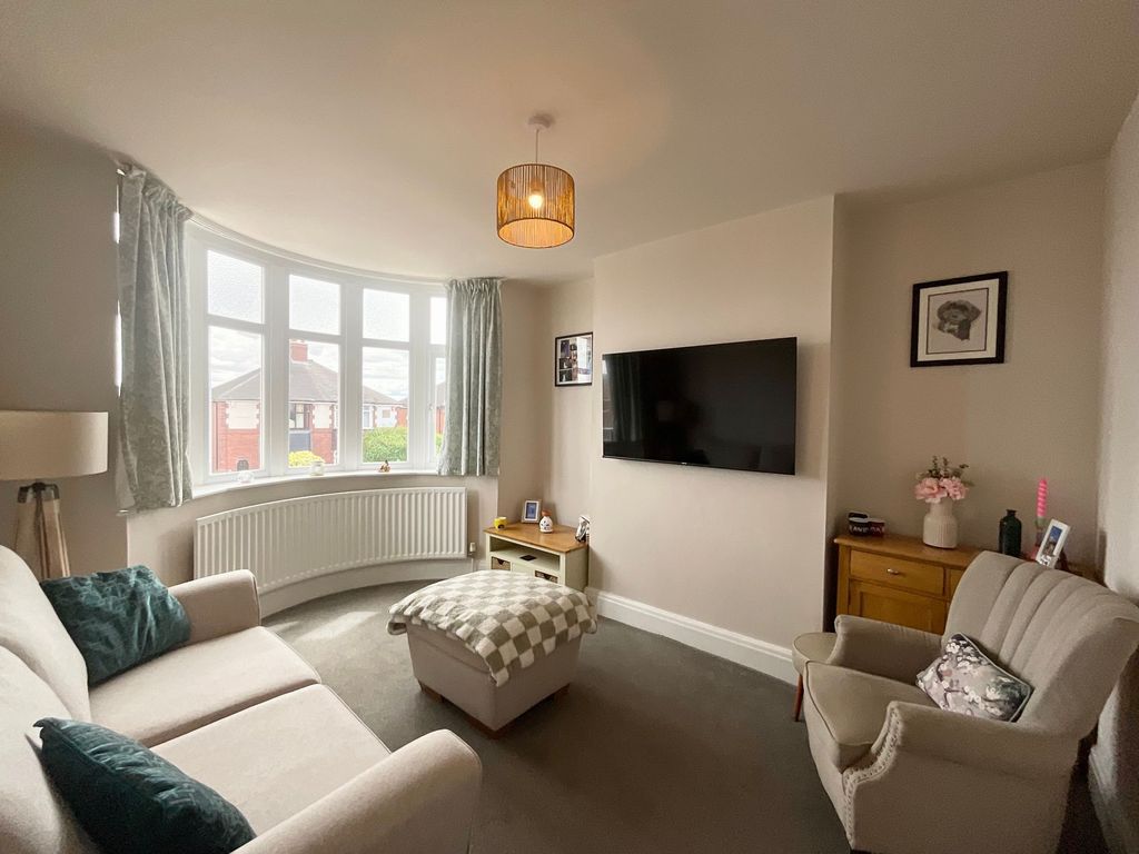 Property photo 3 of 23