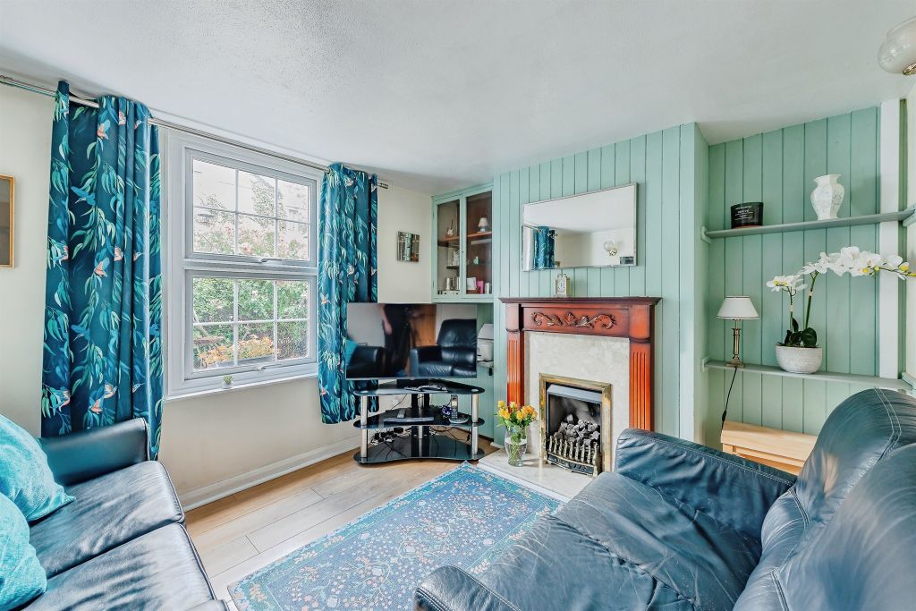 Property photo 2 of 16