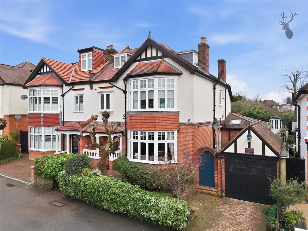 Property photo 1 of 37