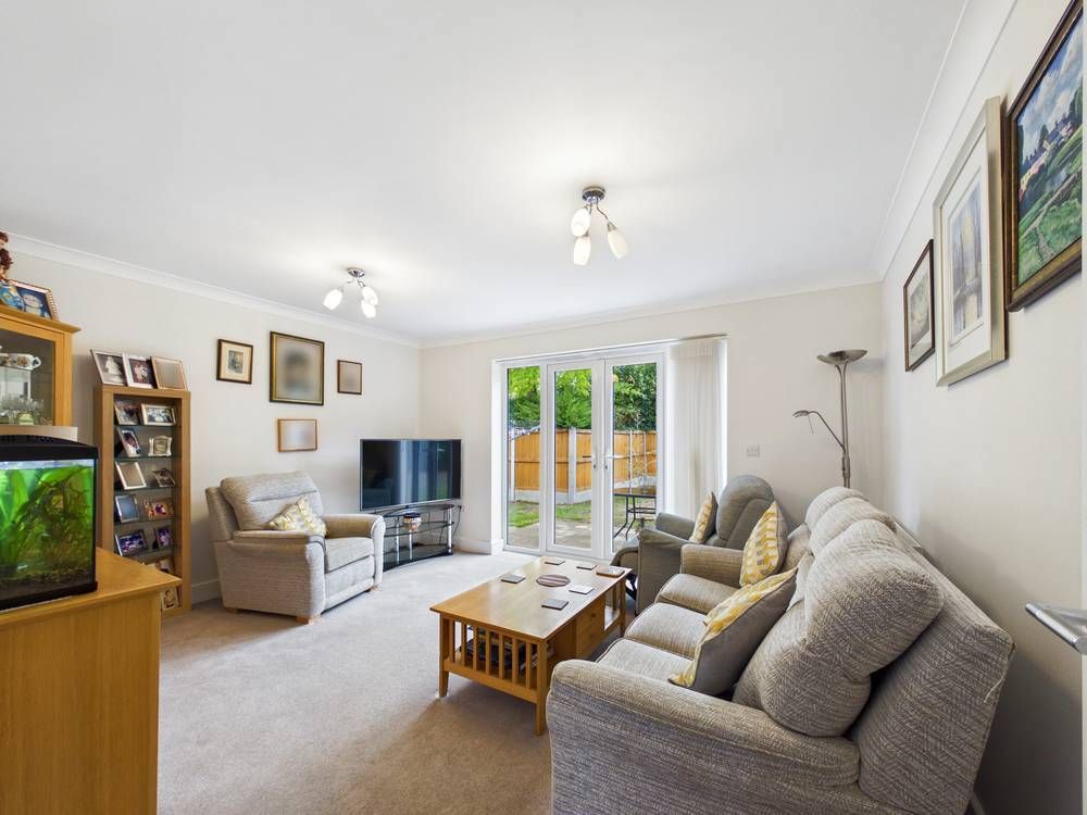 Property photo 3 of 15 Giraffe360-Still003