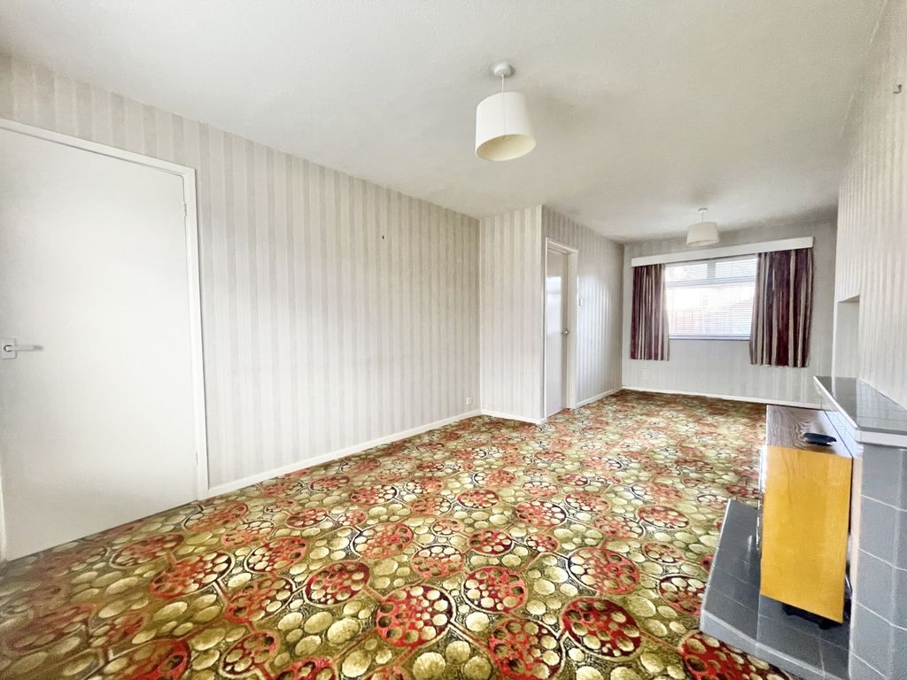 Property photo 3 of 17 Photo 4