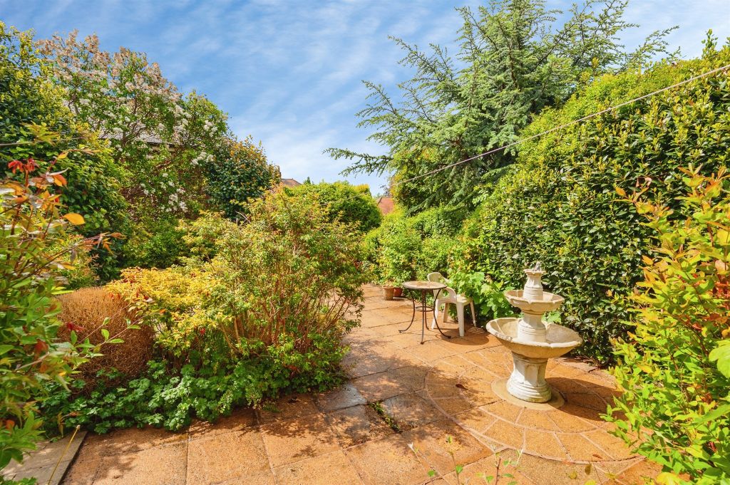 Property photo 3 of 20