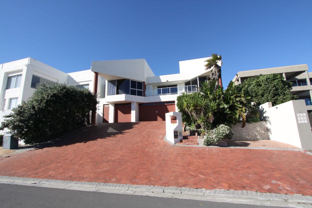 Property photo 1 of 26