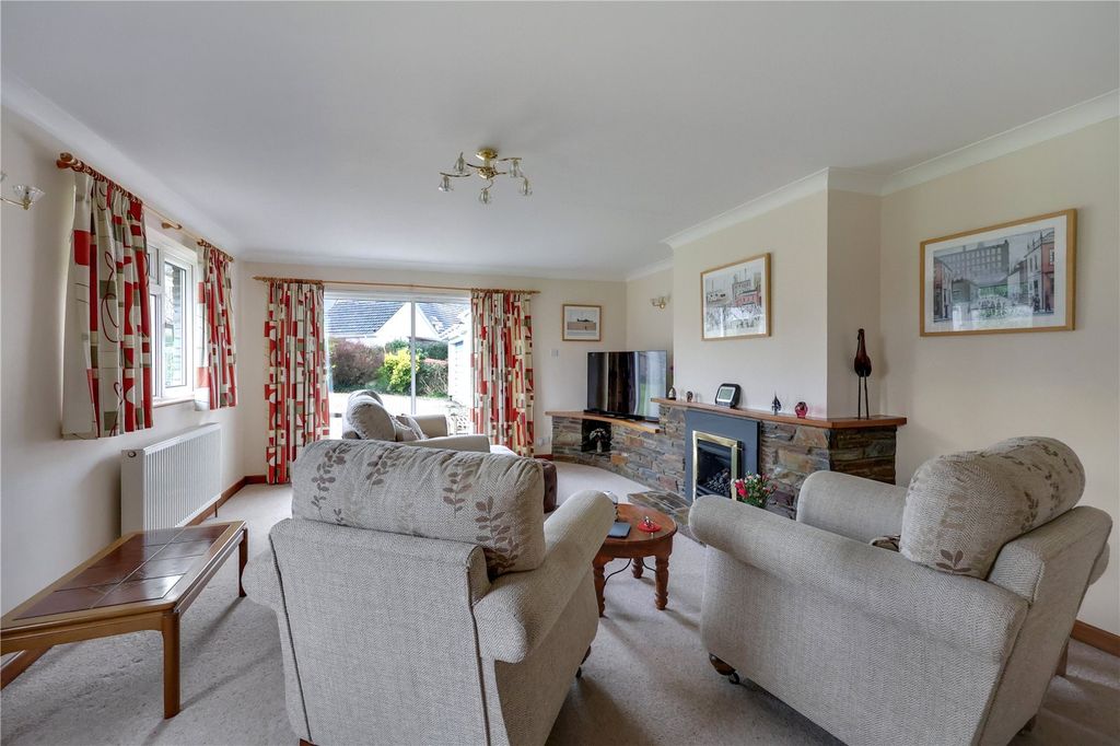 Property photo 3 of 23 Picture No. 03