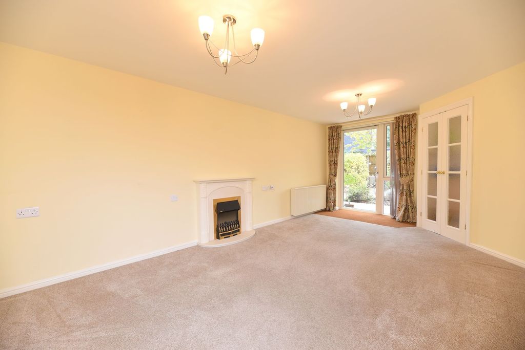 Property photo 2 of 16