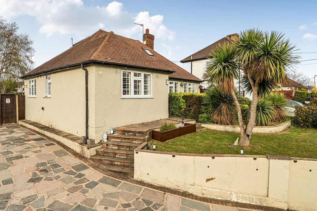 Property photo 1 of 20 1431292-17-69c18F...