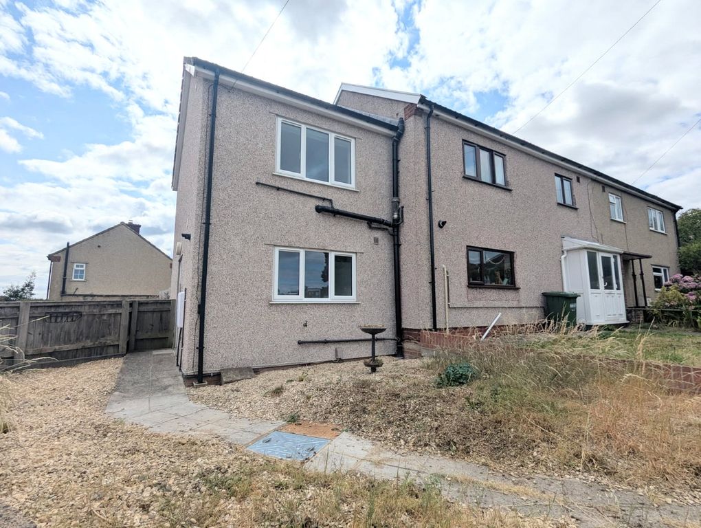 Property photo 1 of 9 External