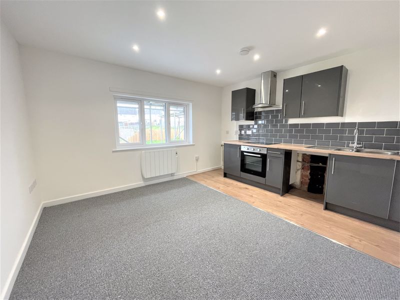 Property photo 3 of 7 Lounge To Kitchen