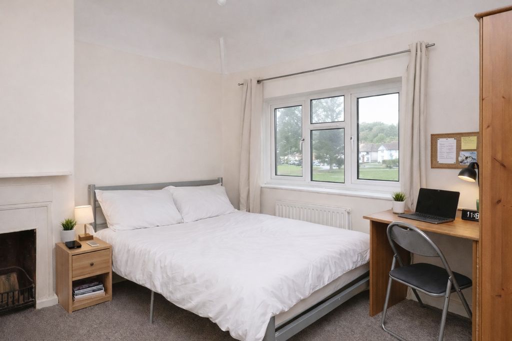 Property photo 2 of 11 Photo 18