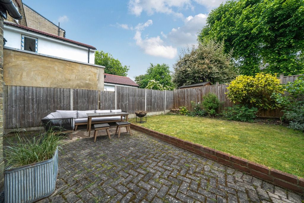 Property photo 2 of 11 Picture No. 11