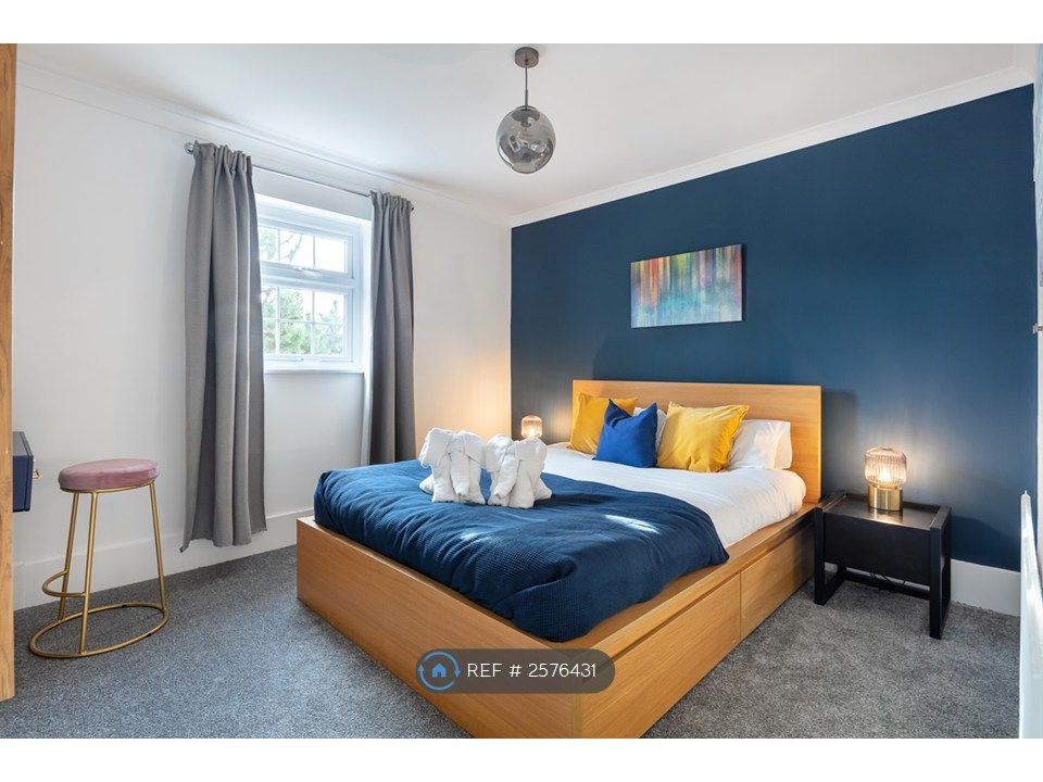 Property photo 1 of 25