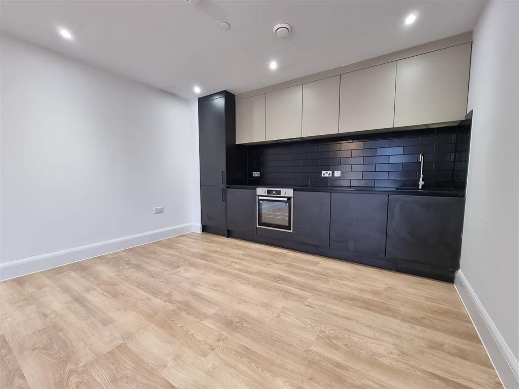 Property photo 1 of 12 Image