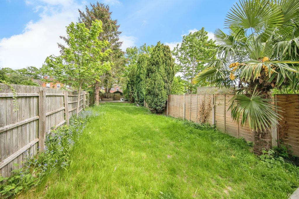 Property photo 2 of 13