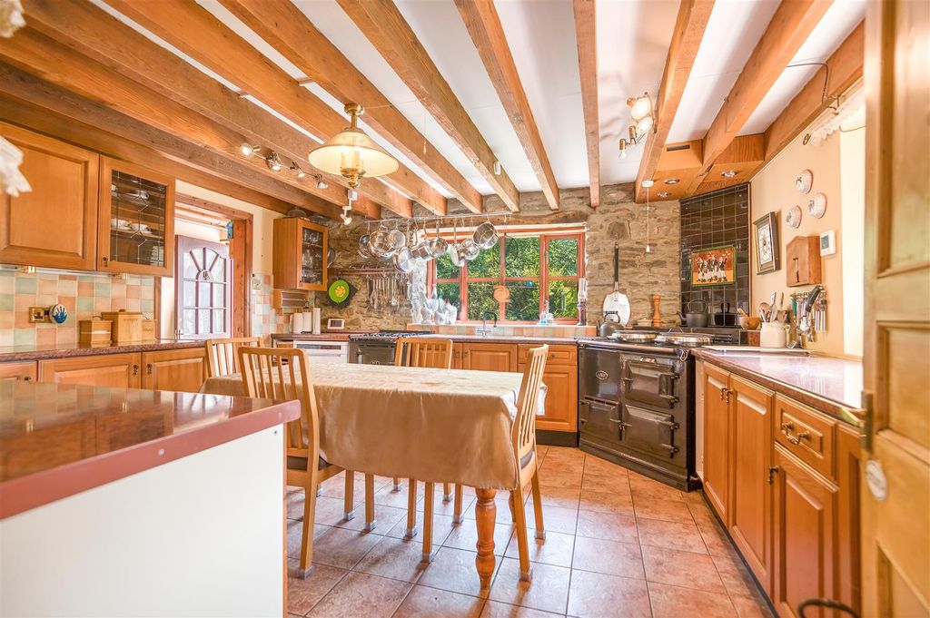 Property photo 3 of 78 Kitchen