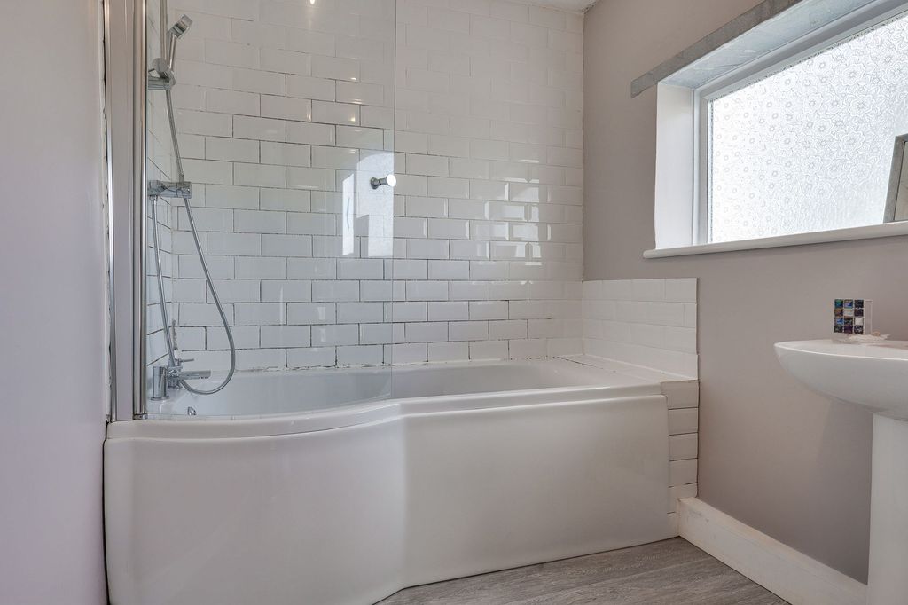 Additional image 22 of 2 bed semi-detached house for saleBevor Crescent, Heckmondwike WF16