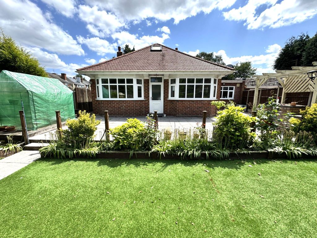 Property photo 1 of 32