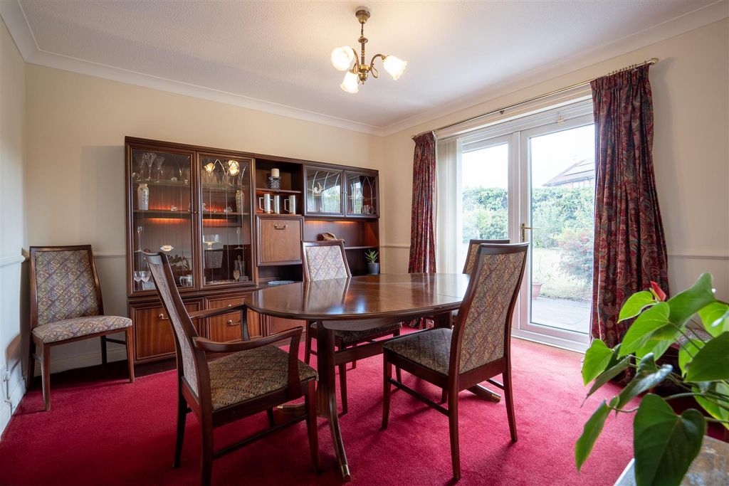 Property photo 3 of 12 Dining Room