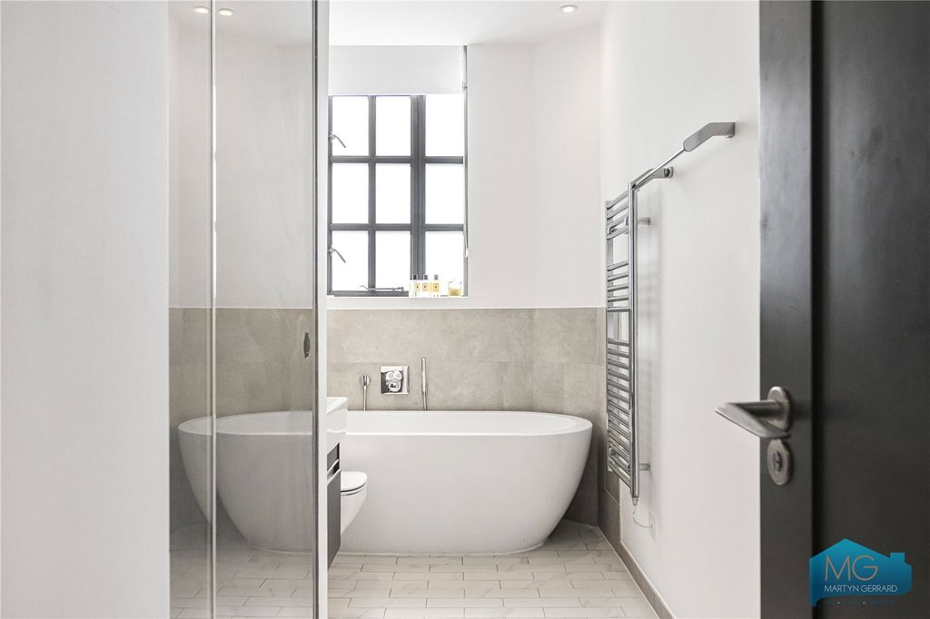 Property photo 3 of 17 Picture No. 03