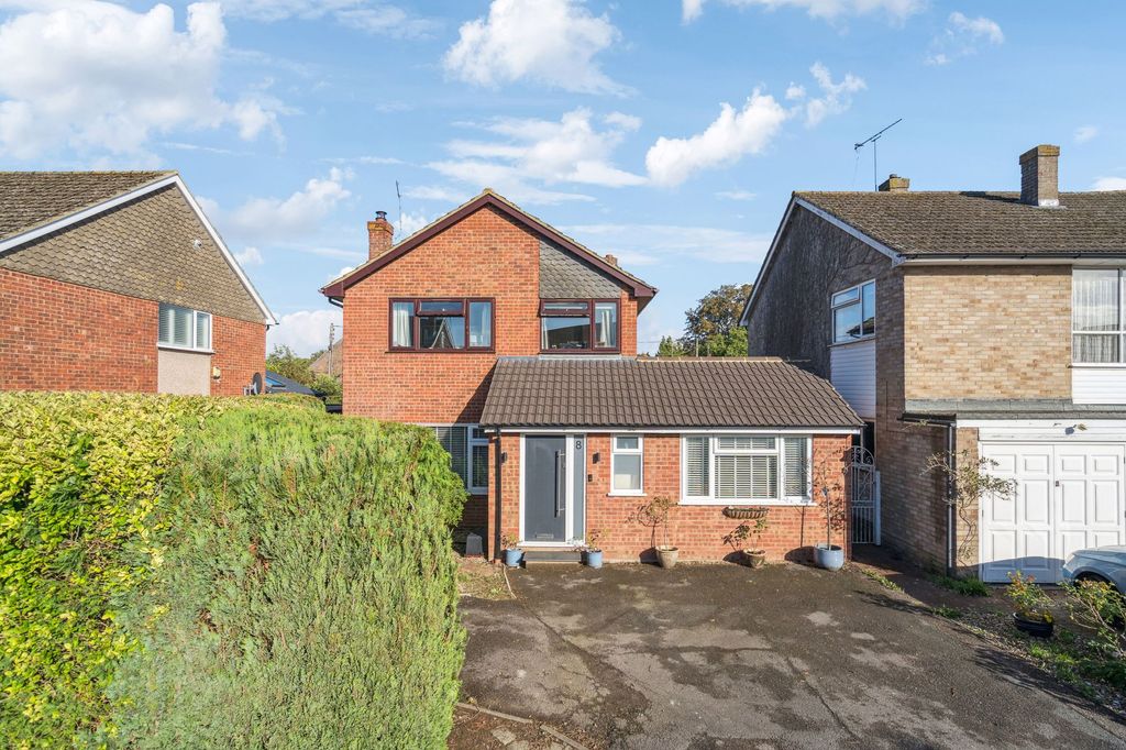 Property photo 1 of 12