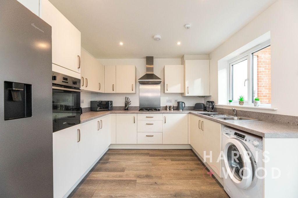 Property photo 2 of 26 4089062