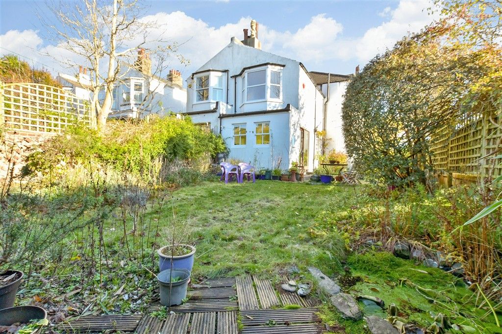 Property photo 3 of 18 Patio / Decking