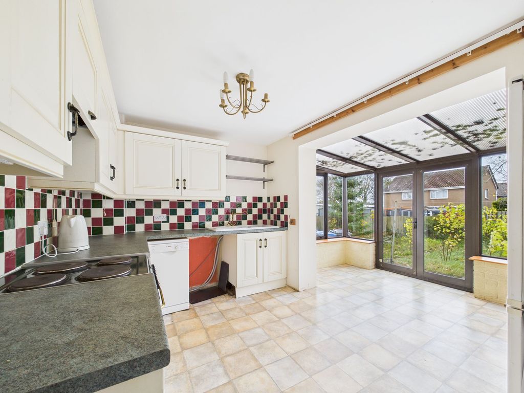 Property photo 3 of 14 Kitchen/Dining Room