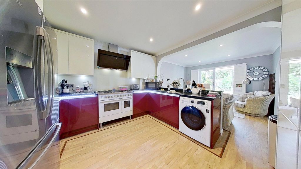 Property photo 3 of 20 Picture No. 20