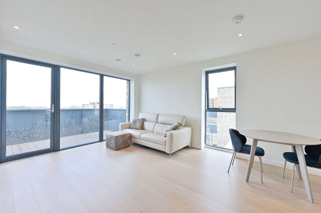 Property photo 2 of 15