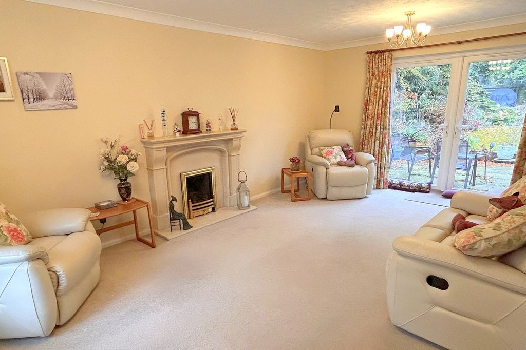 Property photo 2 of 24 Picture No. 57